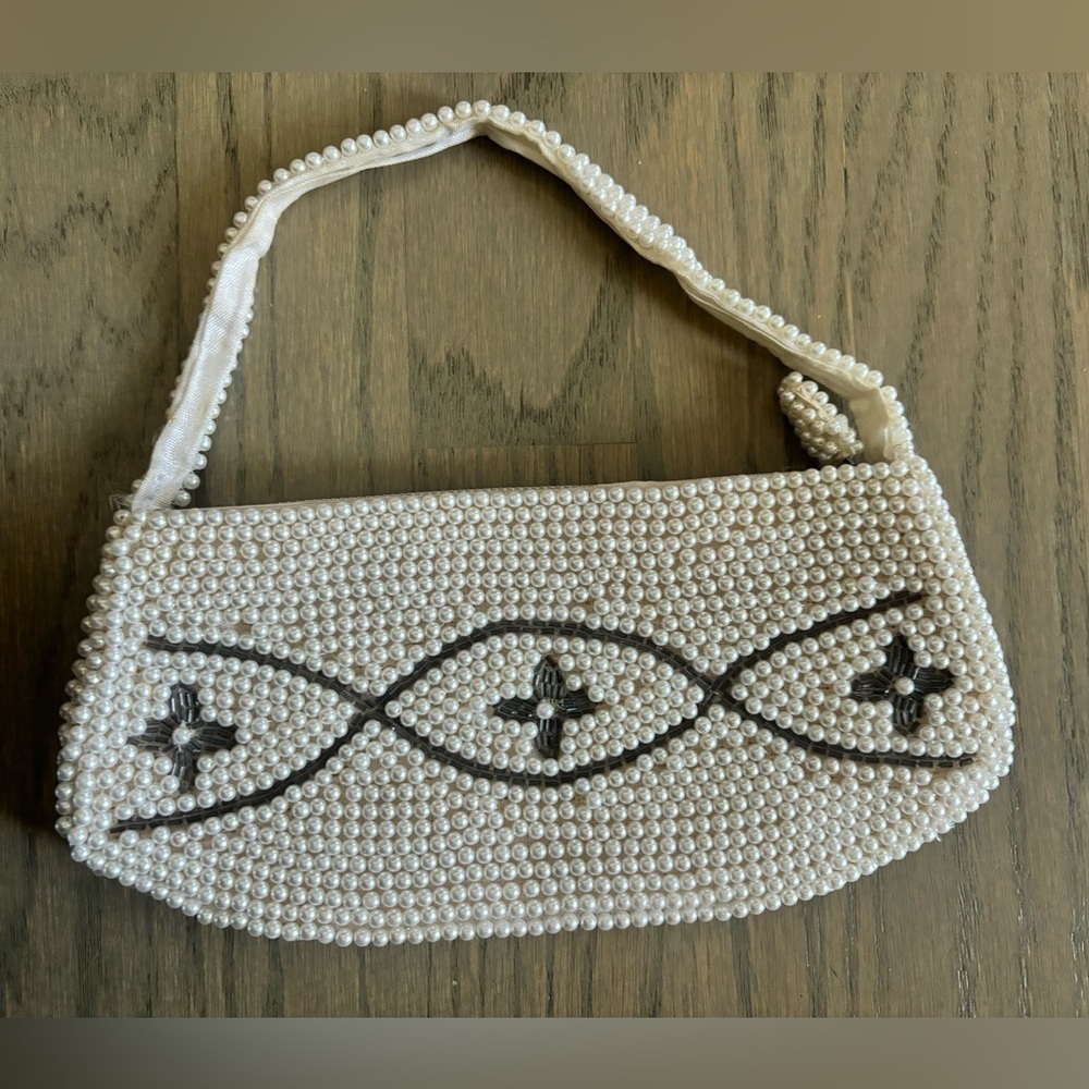 Vintage Small Beaded Pearl and Silver handbag